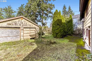 16659 SE Powell Blvd, Portland, OR 97236 - Photo 27