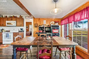 92950 Pitney Ln, Junction City, OR 97448 - Photo 11