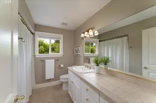 10151 SW Lancaster Rd, Portland, OR 97219 - Photo 27