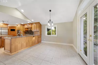 10151 SW Lancaster Rd, Portland, OR 97219 - Photo 15