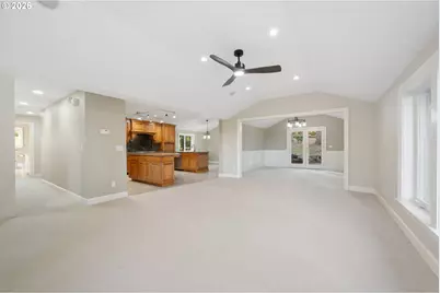 10151 SW Lancaster Rd, Portland, OR 97219 - Photo 9