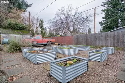 1770 D St NE, Salem, OR 97301 - Photo 33