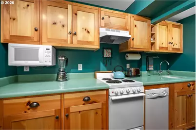 1945 Cynthia Way, Mosier, OR 97040 - Photo 35