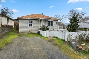 1309 Perkins St, The Dalles, OR 97058 - Photo 3