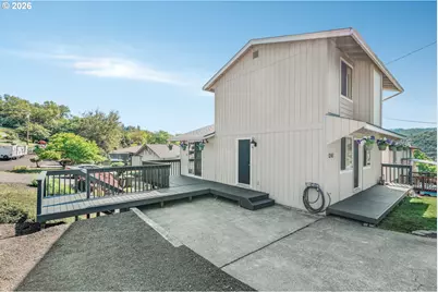 1245 SE Germond Ave, Roseburg, OR 97470 - Photo 27