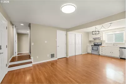 1245 SE Germond Ave, Roseburg, OR 97470 - Photo 3