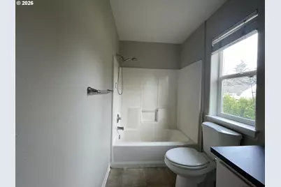 19189 SE Yamhill St #7, Portland, OR 97233 - Photo 37