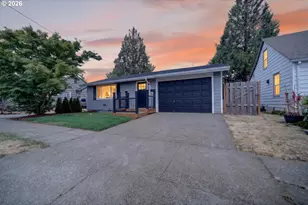 1305 SW 15th Ave, Albany, OR 97321 - Photo 3