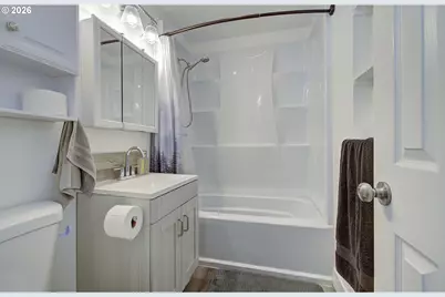 605 Mill St, Kelso, WA 98626 - Photo 13