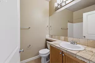 1090 SW 170th Ave, Beaverton, OR 97003 - Photo 19
