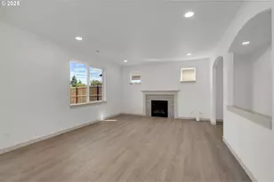 5653 Magnificence Wy, Eugene, OR 97402 - Photo 9