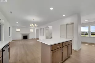 5653 Magnificence Wy, Eugene, OR 97402 - Photo 17