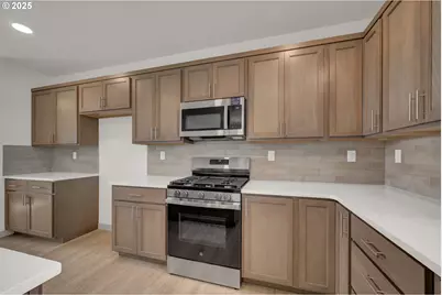 5653 Magnificence Way, Eugene, OR 97402 - Photo 13