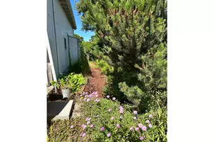 1600 Rhododendron Dr, Florence, OR 97439 - Photo 33