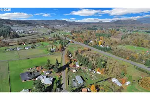 34259 Matthews Rd, Eugene, OR 97405 - Photo 5