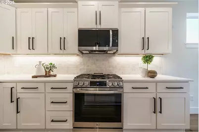 19356 Juniper Ct, Oregon City, OR 97045 - Photo 9