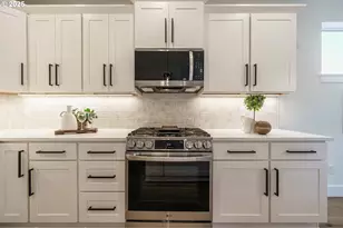 19356 Juniper Ct, Oregon City, OR 97045 - Photo 9