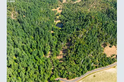 1180 Upper Cleveland Rpds Rd, Roseburg, OR 97471 - Photo 39