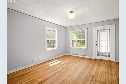 7448 SE 51st Ave, Portland, OR 97206 - Photo 5