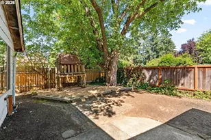 3377 W 16th Ave, Eugene, OR 97402 - Photo 25