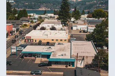 1203 12th St, Hood River, OR 97031 - Photo 11