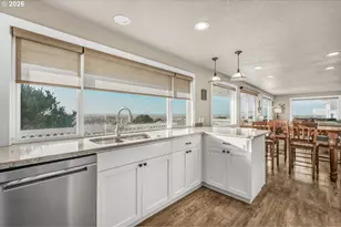 26580 Beach Dr, Rockaway Beach, OR 97136 - Photo 11