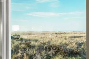 26580 Beach Dr, Rockaway Beach, OR 97136 - Photo 15