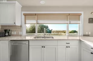 26580 Beach Dr, Rockaway Beach, OR 97136 - Photo 11