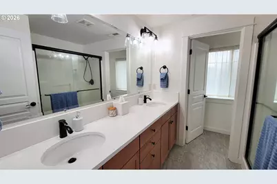 2461 Mountain Ter, Eugene, OR 97408 - Photo 9