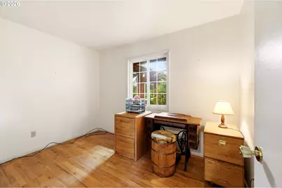 1850 SE 157th Dr, Portland, OR 97233 - Photo 15