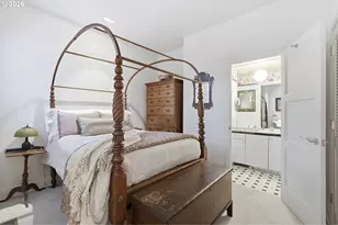 1122 NW Summit Ave, Portland, OR 97210 - Photo 27