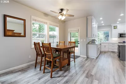 4802 Lakeview Blvd, Lake Oswego, OR 97035 - Photo 13