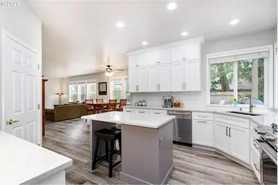 4802 Lakeview Blvd, Lake Oswego, OR 97035 - Photo 9