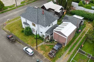 131 Ash St, Myrtle Point, OR 97458 - Photo 9