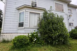 131 Ash St, Myrtle Point, OR 97458 - Photo 23
