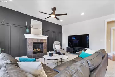 2716 Old Farm Ave NW, Salem, OR 97304 - Photo 17