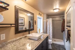 1256 Westview Dr, Roseburg, OR 97471 - Photo 33