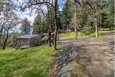 1256 Westview Dr, Roseburg, OR 97471 - Photo 5