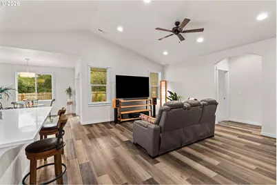 4764 Stonefield Ct, Florence, OR 97439 - Photo 7