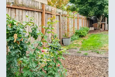 1636 NW Madrona Ct, McMinnville, OR 97128 - Photo 27