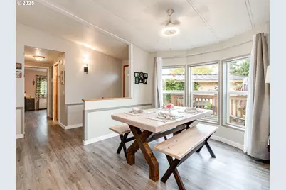 1636 NW Madrona Ct, McMinnville, OR 97128 - Photo 5