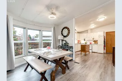 1636 NW Madrona Ct, McMinnville, OR 97128 - Photo 7