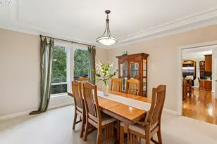 1488 SW 17th Ct, Gresham, OR 97080 - Photo 9