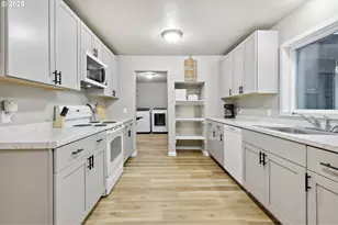 23595 E Lolo Pass Rd, Rhododendron, OR 97049 - Photo 15