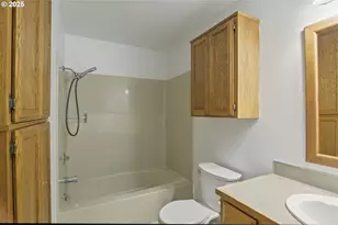 325 SW 12th Ave, Canby, OR 97013 - Photo 29