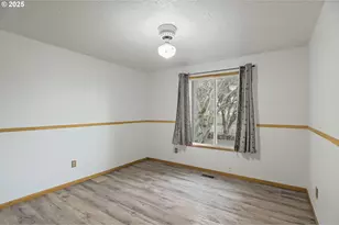 325 SW 12th Ave, Canby, OR 97013 - Photo 19