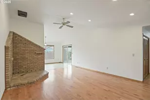 325 SW 12th Ave, Canby, OR 97013 - Photo 5