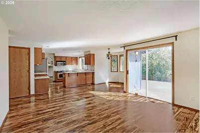 1010 NE 1st Pl, Hillsboro, OR 97124 - Photo 13