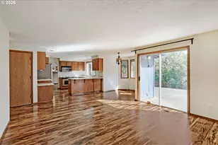 1010 NE 1st Pl, Hillsboro, OR 97124 - Photo 13