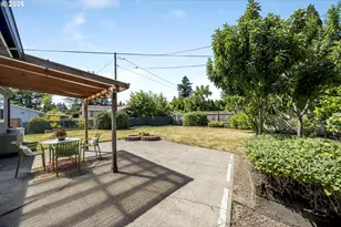 10625 NE Tillamook St, Portland, OR 97220 - Photo 31